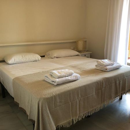 La Cala Azul 2 Bedroom Apartment With Big Sunny Terrace & Walking Distance To All The Amenities - Costa Del Sol Ла-Кала-де-Михас Экстерьер фото